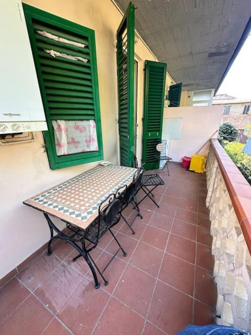 Appartamento Vicino Al Centro Pistoia Bagian luar foto