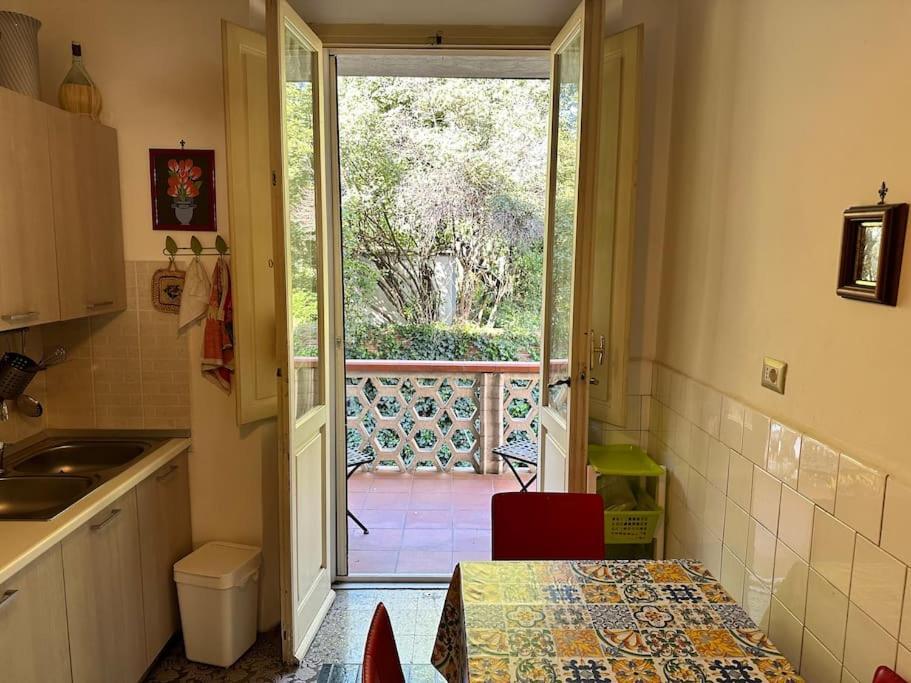Appartamento Vicino Al Centro Pistoia Bagian luar foto