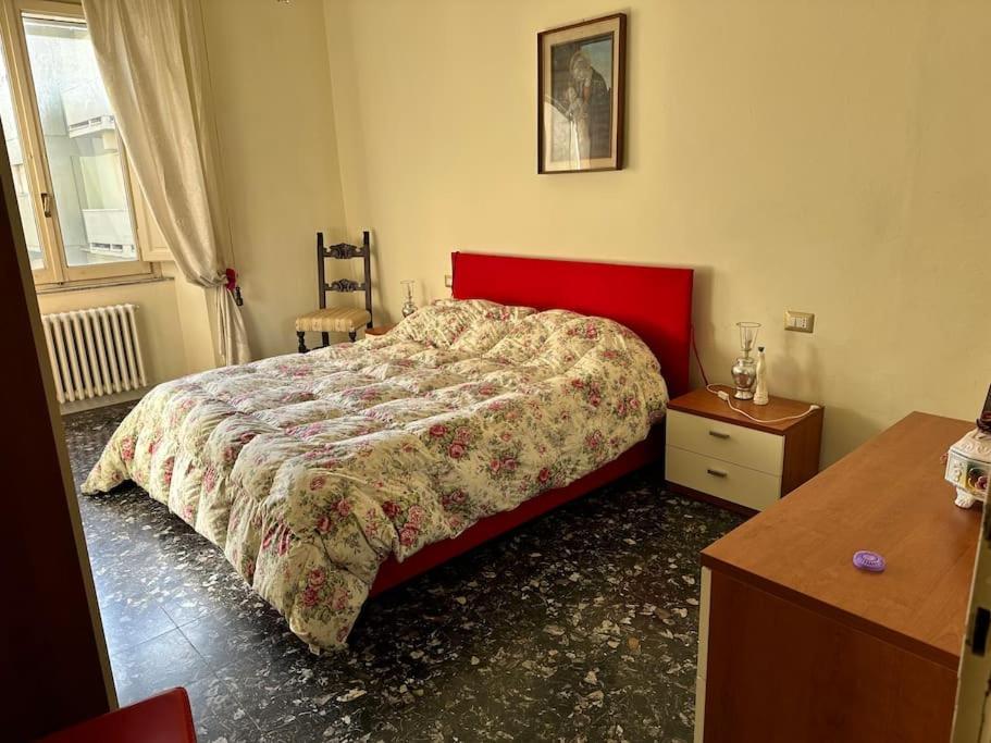 Appartamento Vicino Al Centro Pistoia Bagian luar foto