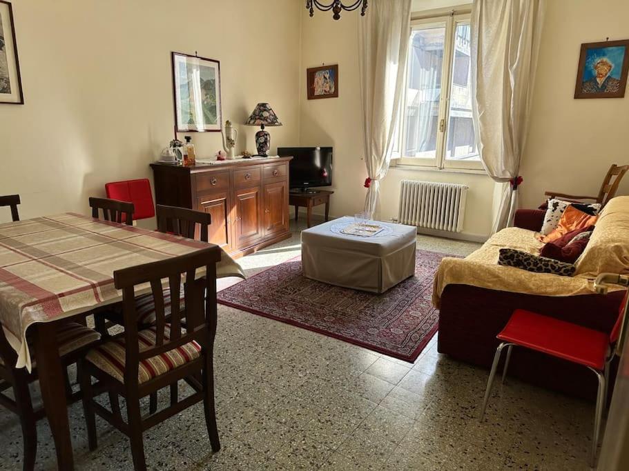 Appartamento Vicino Al Centro Pistoia Bagian luar foto